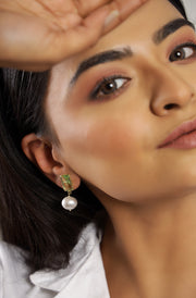 Pure silver with 18k gold plating with pearls and Green Amethyst earring