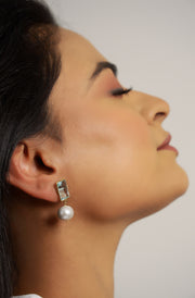 Pure silver with 18k gold plating with pearls and Blue topaz quartz earring